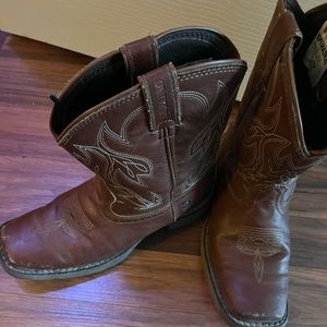 Girls size 3 brown  cowgirl boots